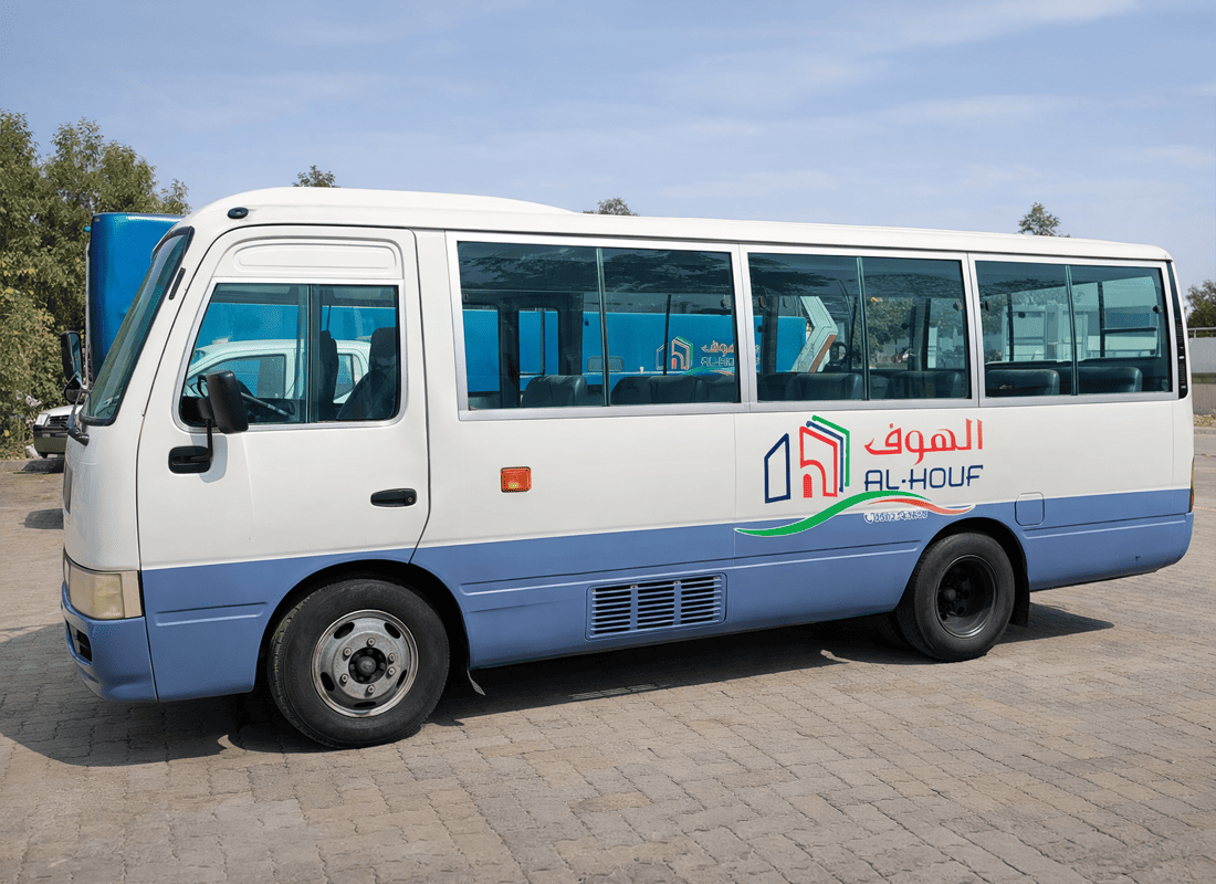 حافلة صغيرة